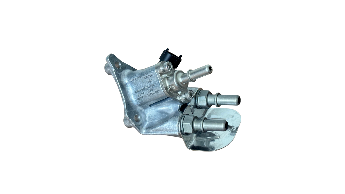 2888173 | Genuine Cummins®  DEF DOSER Injector